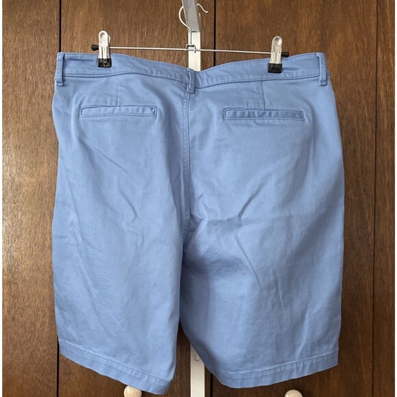 LL Bean Womens 16 Blue Organic Cotton Blend Stretch Favorite Fit Bermuda Shorts - Picture 2 of 5